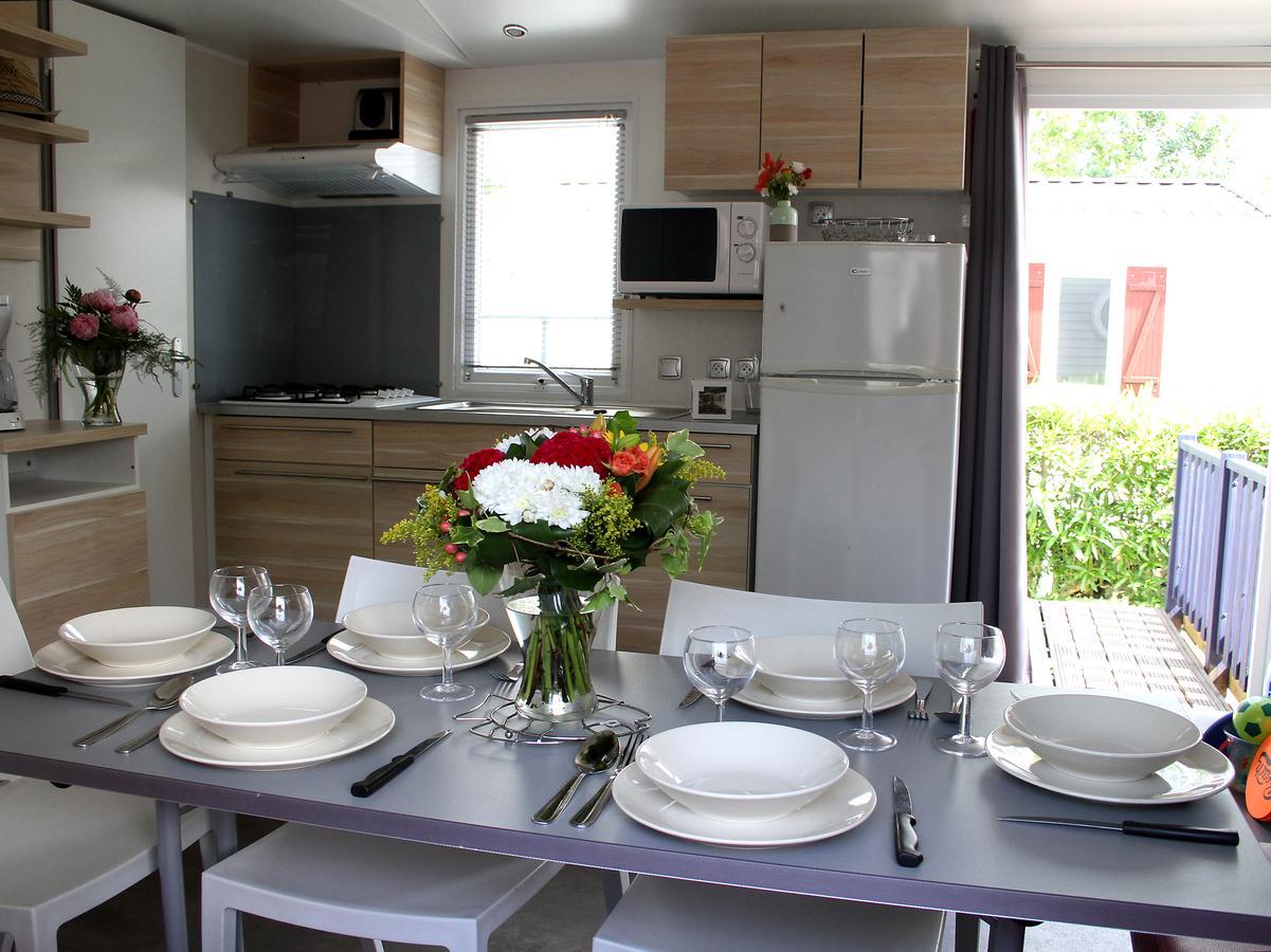 Camping Resort Les Champs Blancs Агде Екстериор снимка